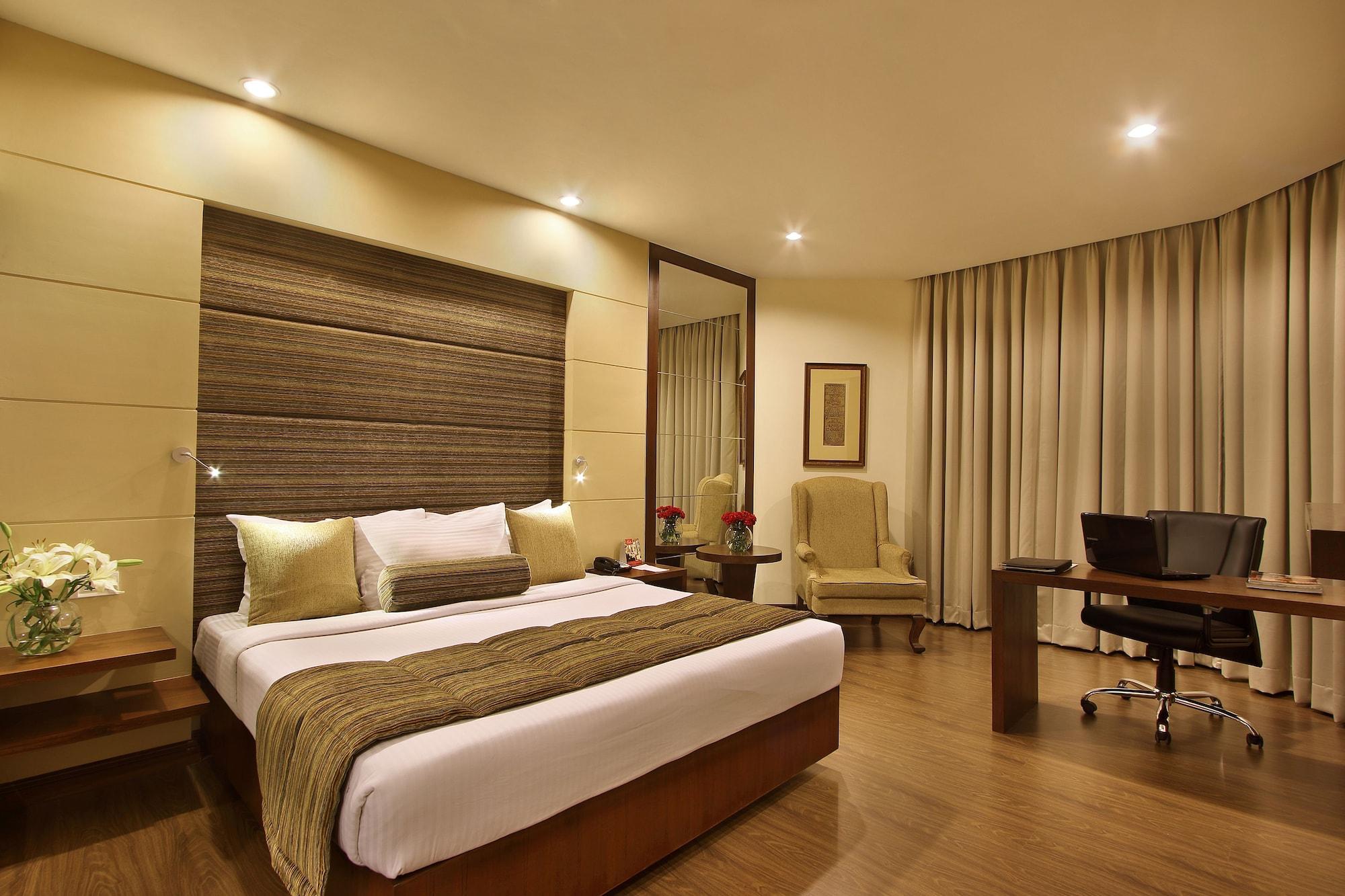 Hotel Express Residency Vadodara Exterior foto